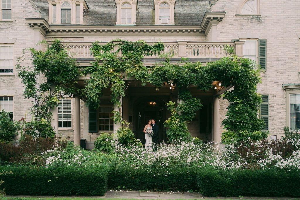 carousel-hero-element image-0